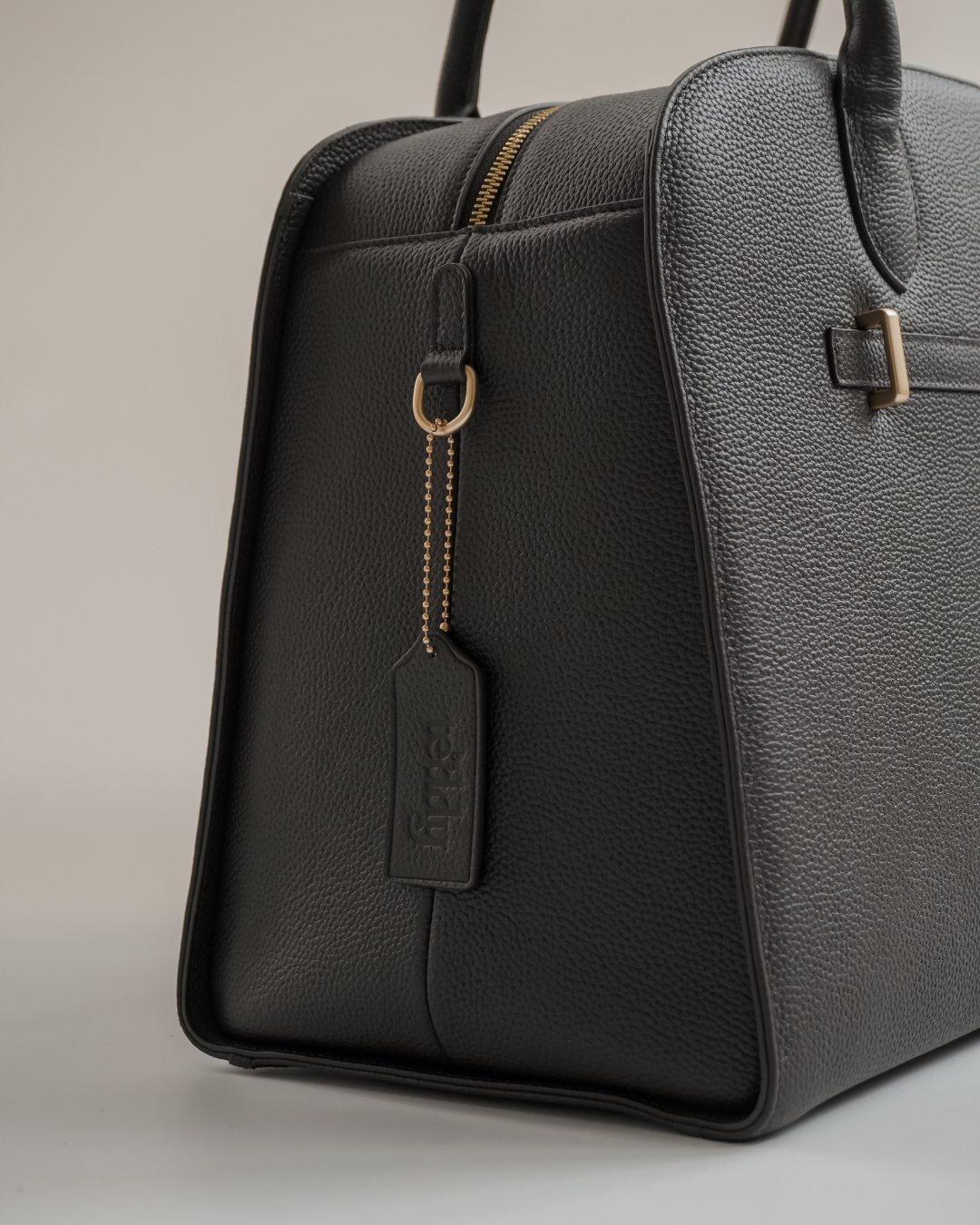 Chocolate | The Studio Carrier