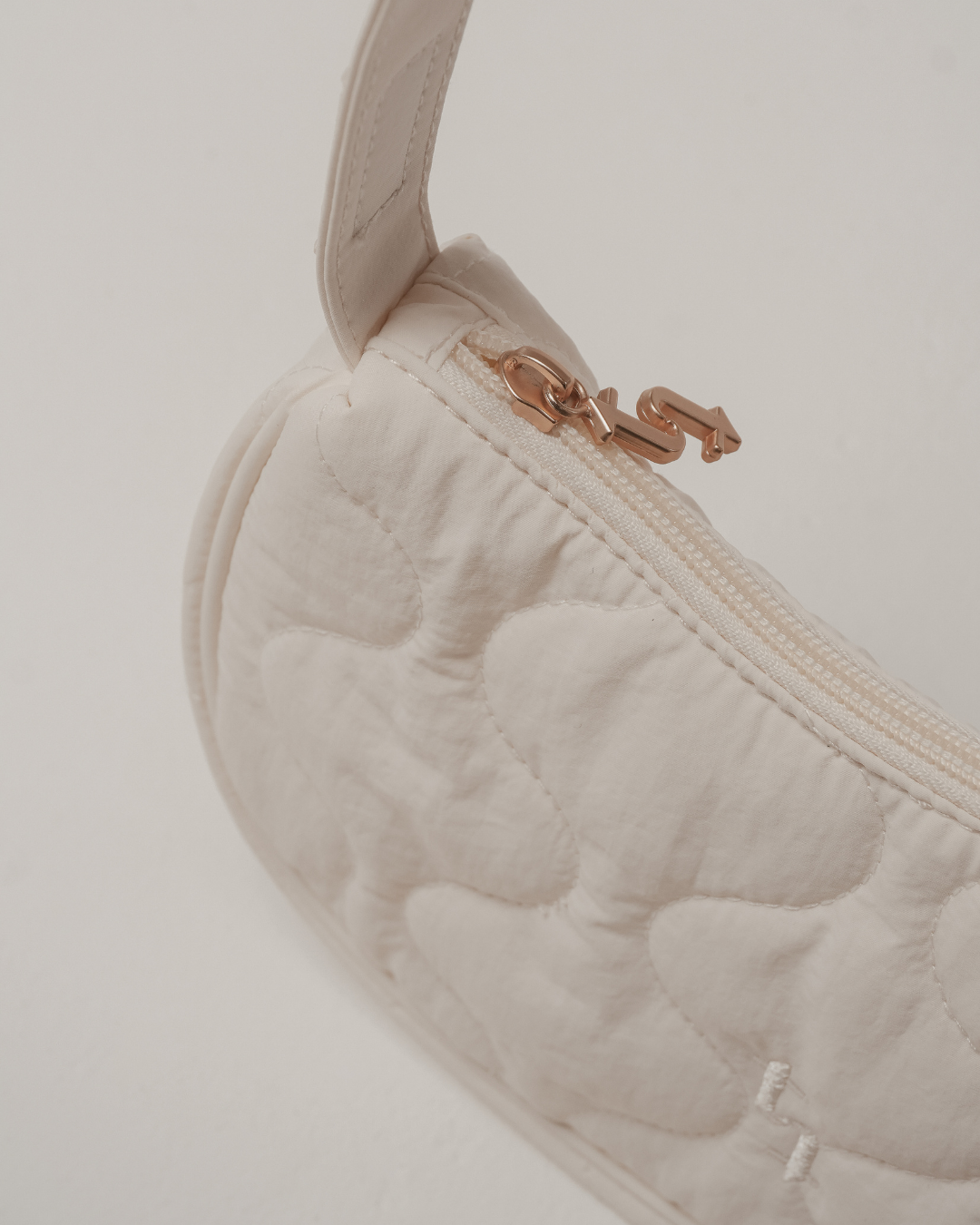 Marshmallow | The Quilted Walking Bag